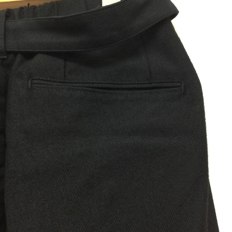 カズユキクマガイアタッチメント KAZUYUKI KUMAGAI ATTACHMENT パンツ スラックス KP03-004 シャンブレーギャバ ベルト付 ワイドテーパードパンツ 1 無地 黒 / ブラック / black メンズ USED 古着 中古 50166960