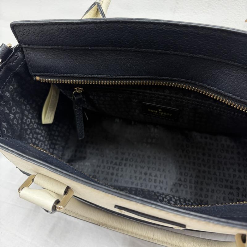 ケイトスペード Kate Spade ショルダーバッグ ショルダーバッグ バイカラー ロゴプレート サッチェルバッグ ショルダー ハンド 2WAY - ワンポイント X ロゴ、文字 白 / ホワイト / white X 青 / ブルー / blue X 金 / ゴールド / gold color レディース USED 古着 中古 50167066
