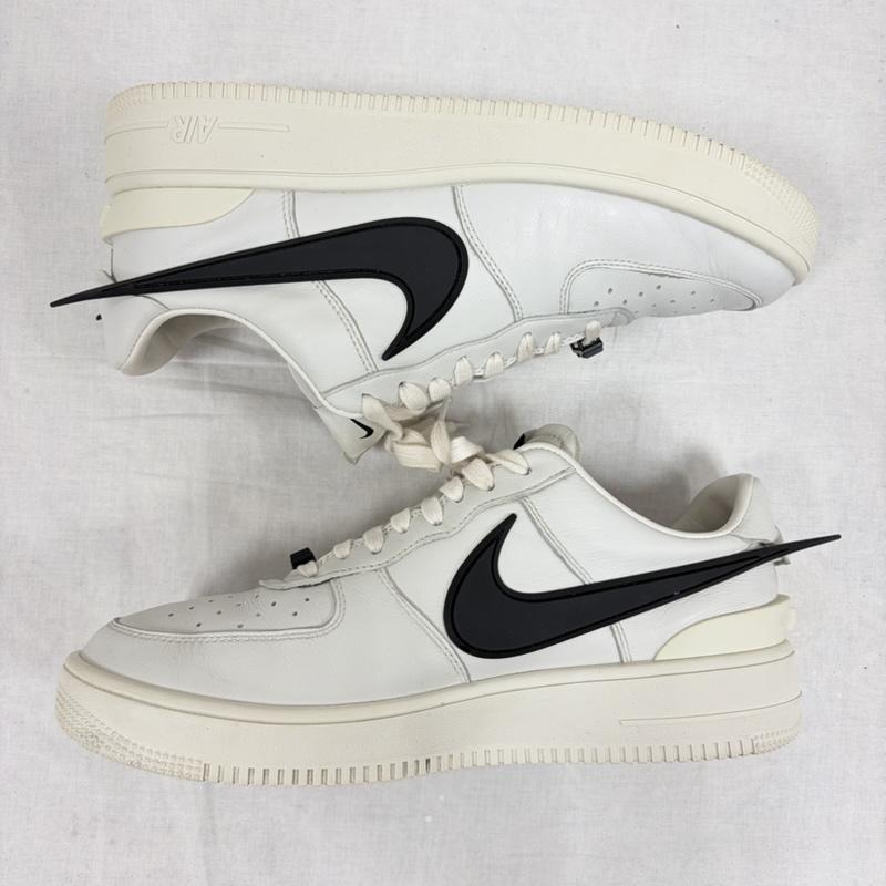 アンブッシュ AMBUSH スニーカー スニーカー NIKE AIR FORCE 1 Low Phantom エアフォース スニーカー 29.0cm ロゴ、文字 白 / ホワイト / white X 黒 / ブラック / black メンズ USED 古着 中古 50167070