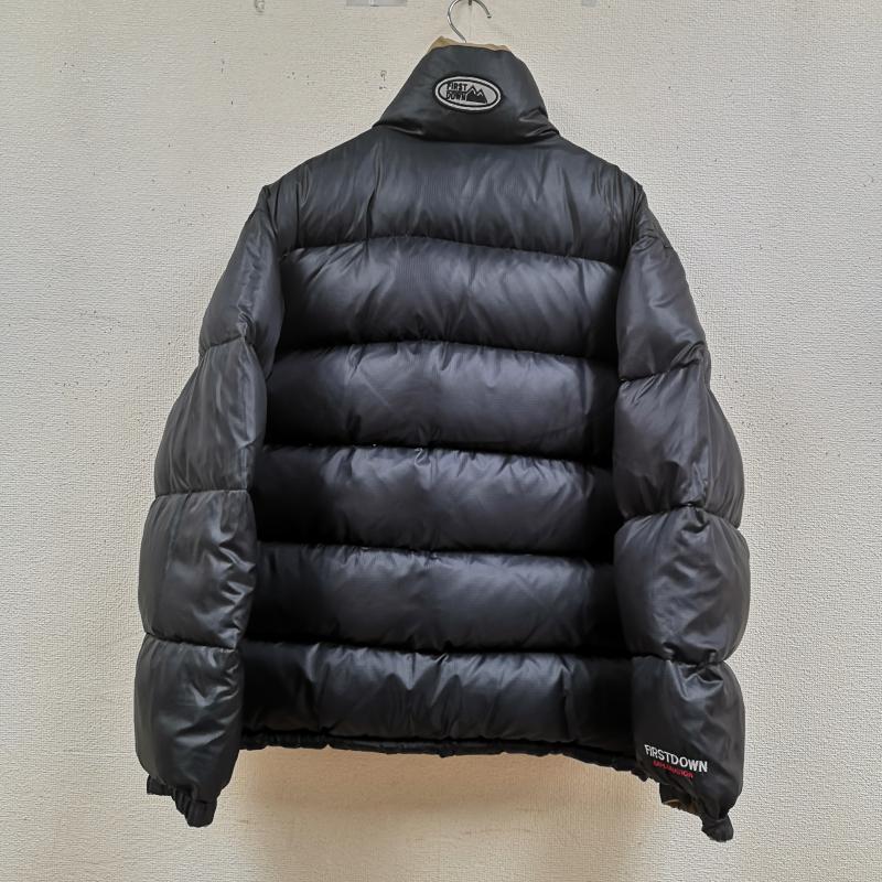 ファーストダウン FIRST DOWN ジャケット、上着 ダウンジャケット リバーシブル 2WAY 山型 ブランドロゴ 刺繡 ダウン ジャケット FD-24071 L 黒 / ブラック / black X ベージュ / ベージュ / beige メンズ USED 古着 中古 50167087