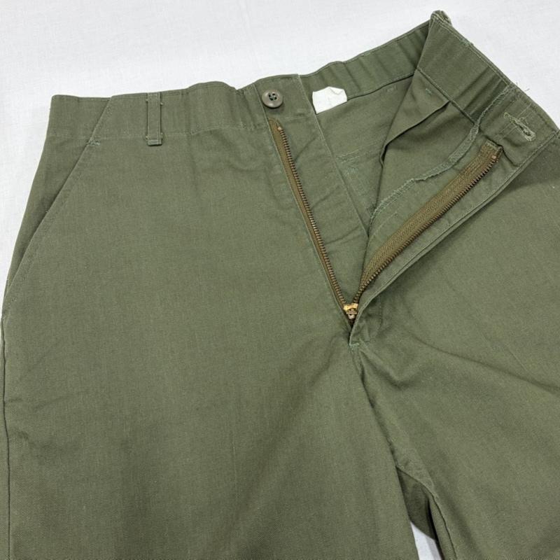 ミリタリー ミリタリー パンツ ショートパンツ 80s US ARMY OG-507 ユーティリティ ベイカー ショート ハーフ パンツ コントラクトラベル ヴィンテージ 32インチ ロゴ、文字 X プリント カーキ / カーキ / khaki X オリーブグリーン / オリーブグリーン / メンズ USED 古着 中古 50167154