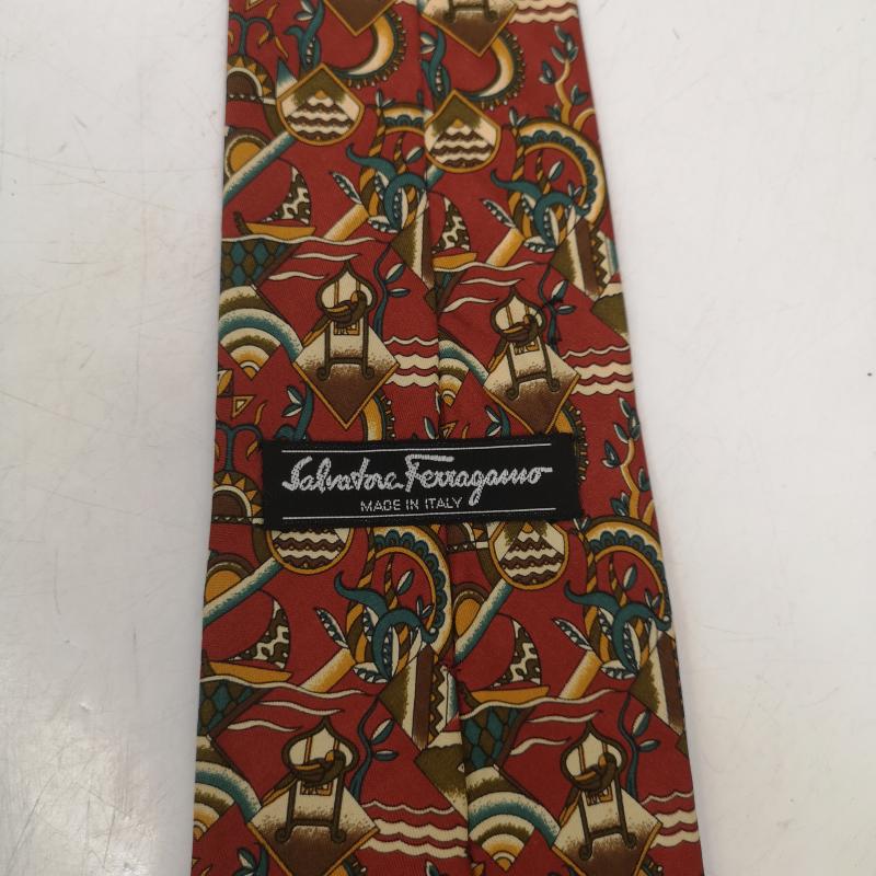 サルヴァトーレフェラガモ Salvatore Ferragamo ネクタイ ネクタイ 総柄 シルク ネクタイ - メンズ USED 古着 中古 50167228