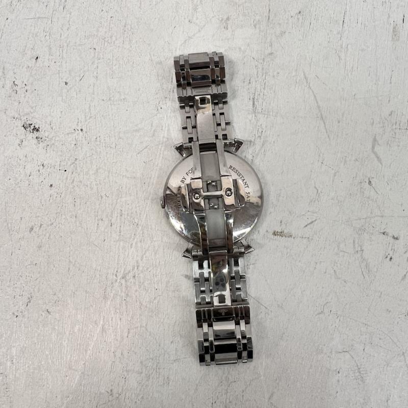 ヴィヴィアンウエストウッド Vivienne Westwood 腕時計 アナログ（クォーツ式） VW-7043 オーブ クォーツ腕時計 - 銀 / シルバー / silver color レディース USED 古着 中古 50167261