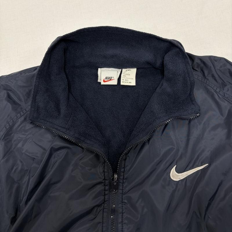 ナイキ NIKE ジャケット、上着 ジャンパー、ブルゾン 90s ナイロンジャケット ロゴ 刺繍 ヴィンテージ フリースライナー OLD オールド 銀タグ XXL ロゴ、文字 X 刺繍 紺 / ネイビー / navy X 黒 / ブラック / black メンズ USED 古着 中古 50167276