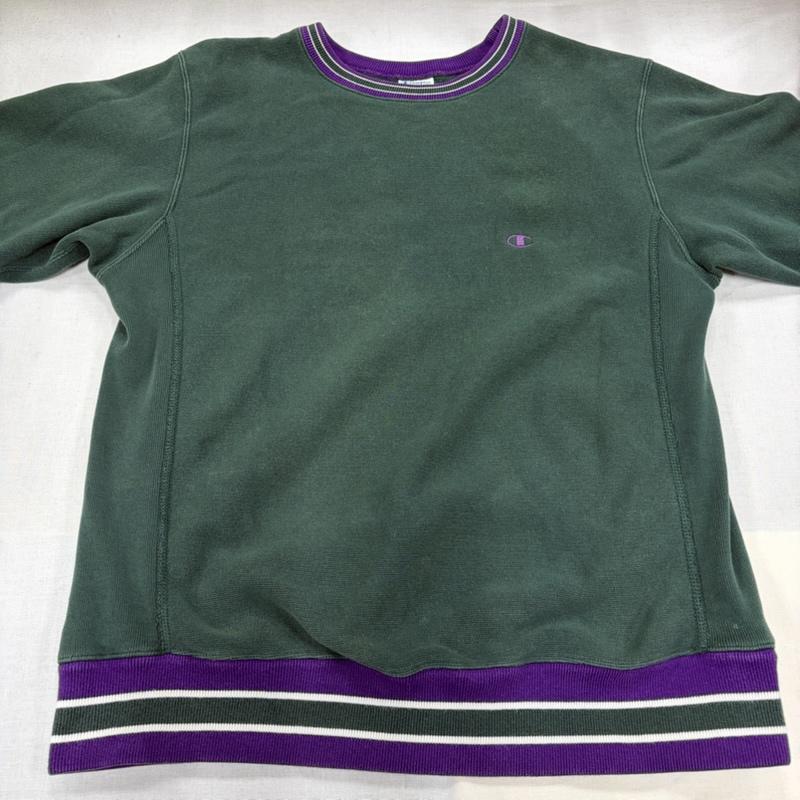 チャンピオン Champion トレーナー 長袖 REVERSEWEAVE リバースウィーブ プルオーバー スウェット トレーナー ロゴ 刺繍 リブライン L ワンポイント X ロゴ、文字 X 刺繍 緑 / グリーン / green X 紫 / パープル / purple メンズ USED 古着 中古 50167277