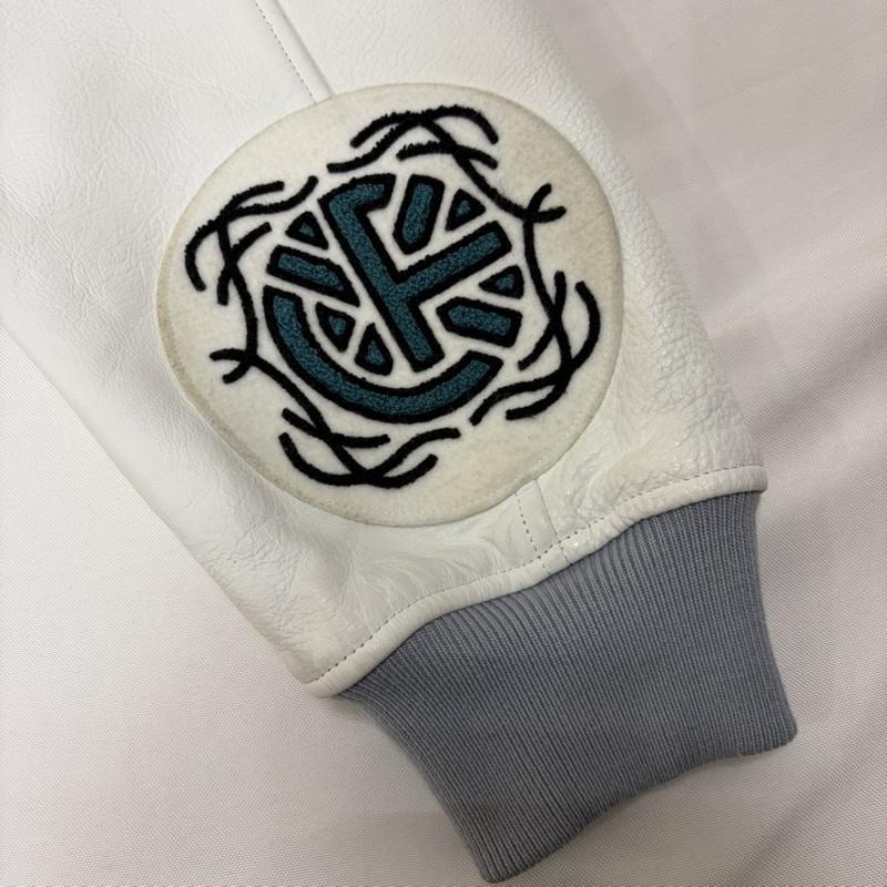 ファセッタズム FACETASM ジャケット、上着 ジャンパー、ブルゾン EMBLEM STADIUM JACKET スタジャン エンブレムスタジアムジャケット TOF-JK-M03 4 無地 X ロゴ、文字 白 / ホワイト / white X 水色 / ライトブルー / メンズ USED 古着 中古 50167303