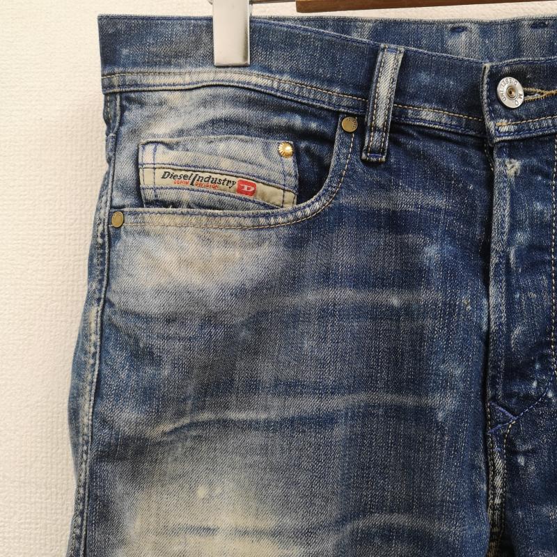 ディーゼル DIESEL パンツ デニム、ジーンズ イタリア製 TEPPHAR ボタンフライ スリム キャロット ジーンズ デニム パンツ 30インチ インディゴ / インディゴ / Indigo メンズ USED 古着 中古 50167403