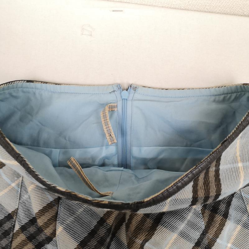 バーバリー・ブルーレーベル BURBERRY BLUE LABEL スカート ミニスカート フェイクレザー ライン ノバチェック フレア ミニ スカート FL557-407 38インチ マルチカラー / マルチカラー / multicolor レディース USED 古着 中古 50167616