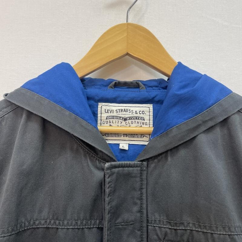 リーバイス Levi s ジャケット、上着 ジャケット、ブレザー デニム ジャケット パーカー 胸元 ジップポケット L 灰 / グレー / gray X 青 / ブルー / blue メンズ USED 古着 中古 50167655