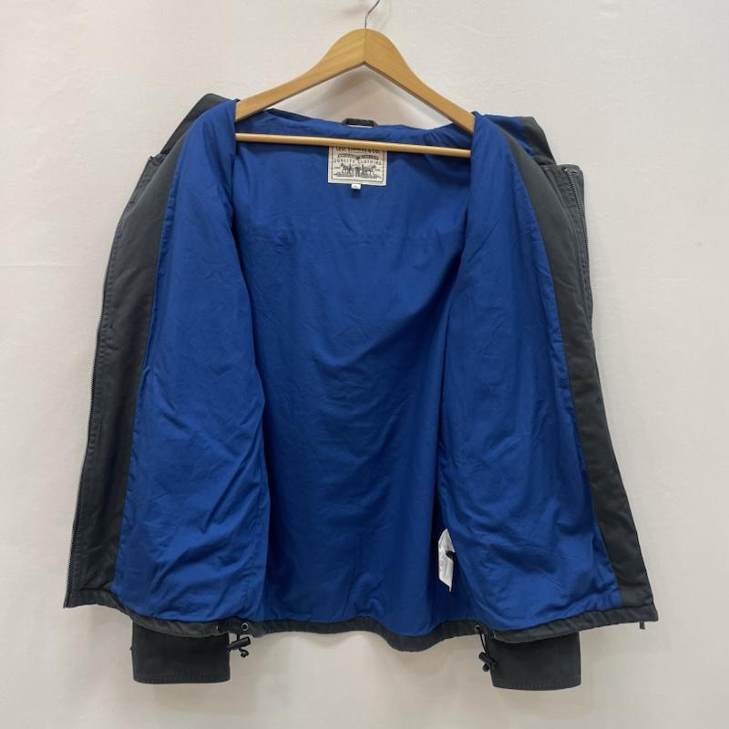 リーバイス Levi s ジャケット、上着 ジャケット、ブレザー デニム ジャケット パーカー 胸元 ジップポケット L 灰 / グレー / gray X 青 / ブルー / blue メンズ USED 古着 中古 50167655