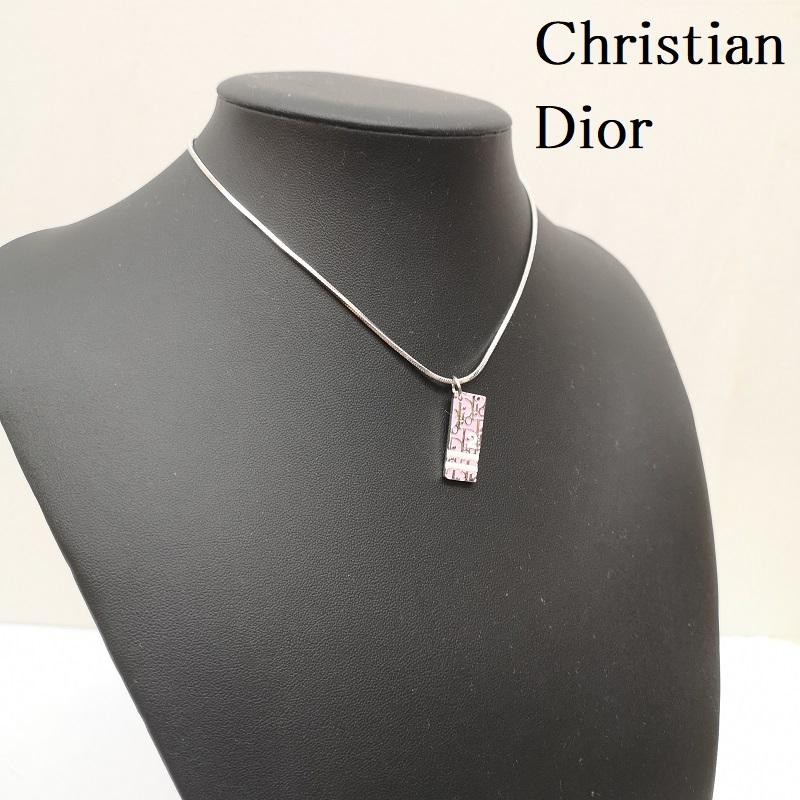 クリスチャンディオール Christian Dior アクセサリー ネックレス、ペンダント トロッター柄 プレート トップ ネックレス - 桃 / ピンク / pink X 銀 / シルバー / silver color レディース USED 古着 中古 50167717