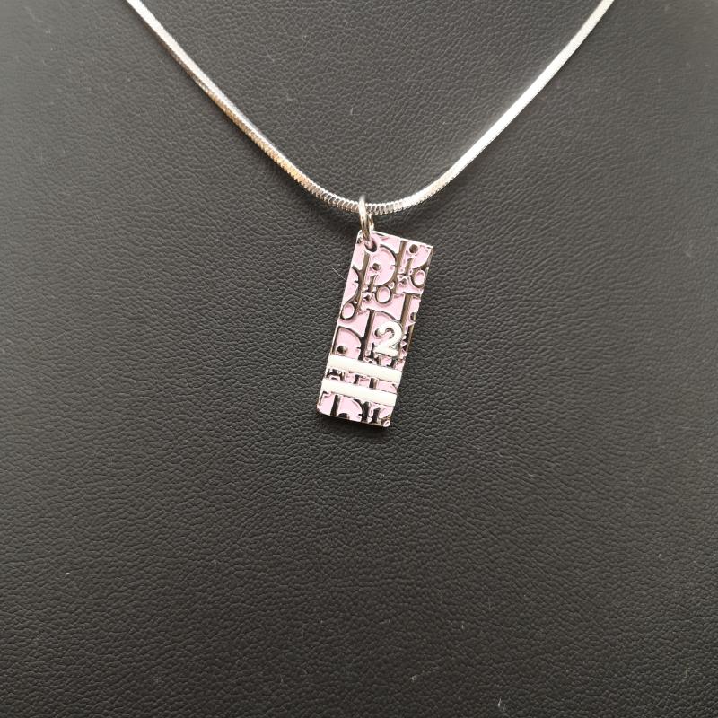 クリスチャンディオール Christian Dior アクセサリー ネックレス、ペンダント トロッター柄 プレート トップ ネックレス - 桃 / ピンク / pink X 銀 / シルバー / silver color レディース USED 古着 中古 50167717
