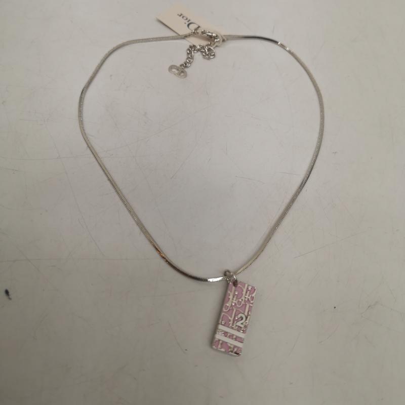 クリスチャンディオール Christian Dior アクセサリー ネックレス、ペンダント トロッター柄 プレート トップ ネックレス - 桃 / ピンク / pink X 銀 / シルバー / silver color レディース USED 古着 中古 50167717