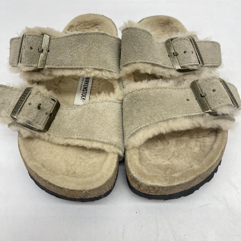 ビルケンシュトック BIRKENSTOCK サンダル サンダル Arizona Shearling Taupe トープ カラー コンフォート サンダル UK：5 チャコールグレー / チャコールグレー / レディース USED 古着 中古 50167720