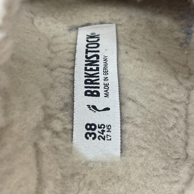 ビルケンシュトック BIRKENSTOCK サンダル サンダル Arizona Shearling Taupe トープ カラー コンフォート サンダル UK：5 チャコールグレー / チャコールグレー / レディース USED 古着 中古 50167720