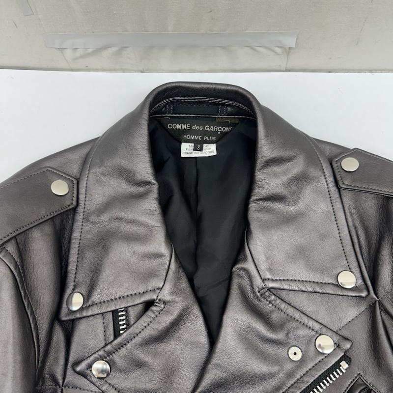コムデギャルソンオムプリュス COMME des GARCONS HOME PLUS ジャケット、上着 ジャンパー、ブルゾン 21SS フェイクレザー 変形 ダブル ライダース ジャケット PG-J016 S チャコールグレー / チャコールグレー / メンズ USED 古着 中古 50167751
