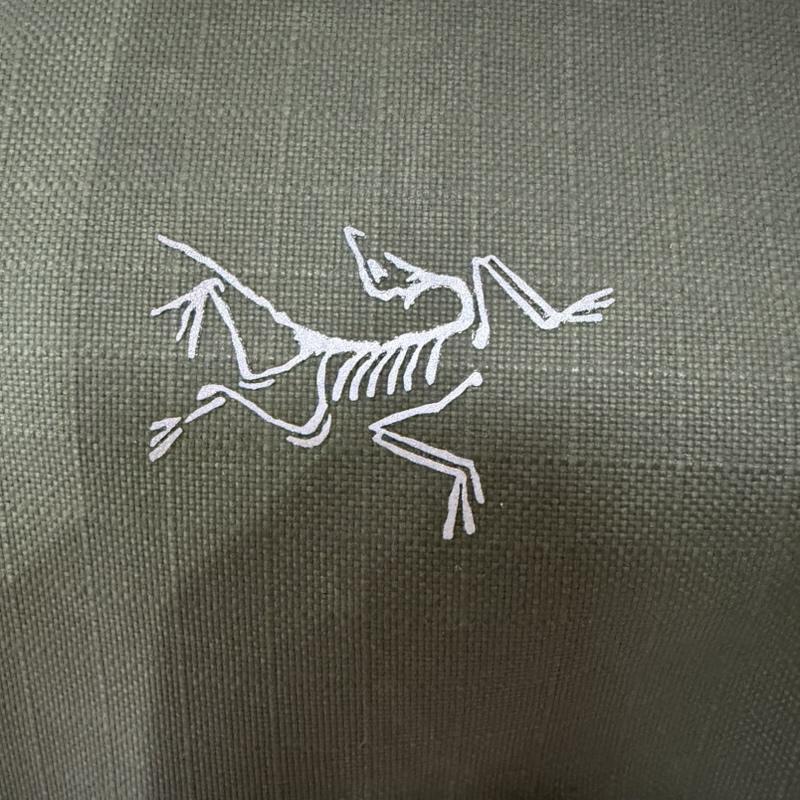 アークテリクス ARC TERYX ボディバッグ ボディバッグ グランヴィル クロスボディバッグ Granville Crossbody Bag ボディバック - 無地 X ロゴ、文字 カーキ / カーキ / khaki メンズ USED 古着 中古 50167774