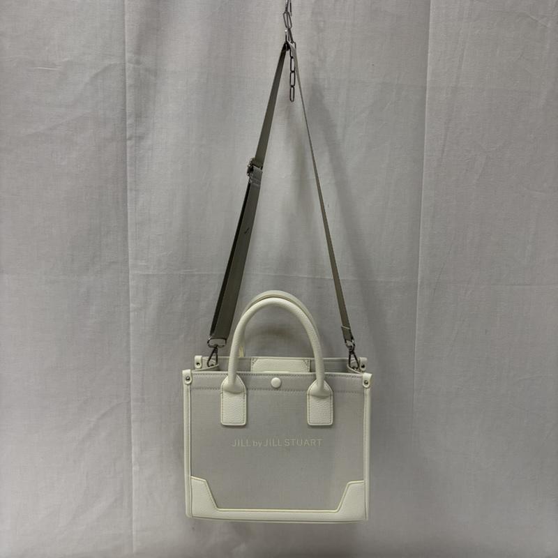 ジル バイ ジルスチュアート JILL by JILLSTUART ショルダーバッグ ショルダーバッグ フラワースカーフトート小 2WAY ショルダーバッグ 125-5183104 - 無地 X ロゴ、文字 X 花柄 白 / ホワイト / white レディース USED 古着 中古 50167776