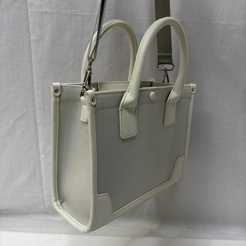 ジル バイ ジルスチュアート JILL by JILLSTUART ショルダーバッグ ショルダーバッグ フラワースカーフトート小 2WAY ショルダーバッグ 125-5183104 - 無地 X ロゴ、文字 X 花柄 白 / ホワイト / white レディース USED 古着 中古 50167776