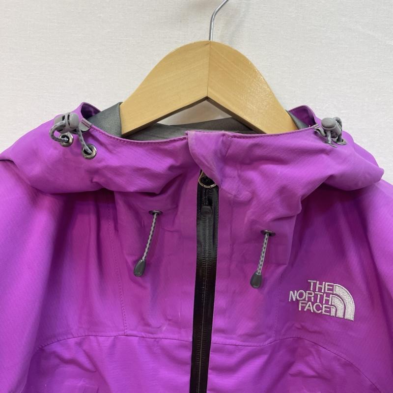 ザノースフェイス THE NORTH FACE ジャケット、上着 ジャンパー、ブルゾン クライム ライト ストレッチ ジャケット サミット シリーズ ゴアテックス npw15905 S マゼンタ / マゼンタ / レディース USED 古着 中古 50167791