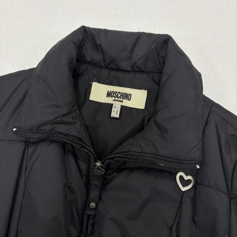 モスキーノジーンズ MOSCHINO JEANS ジャケット、上着 ジャンパー、ブルゾン ジップアップ ナイロンジャケット ハート モチーフ スタンドカラー コート フード内蔵 ブルゾン 40 ワンポイント X ロゴ、文字 黒 / ブラック / black X 銀 / シルバー / silver color レディース USED 古着 中古 50167801