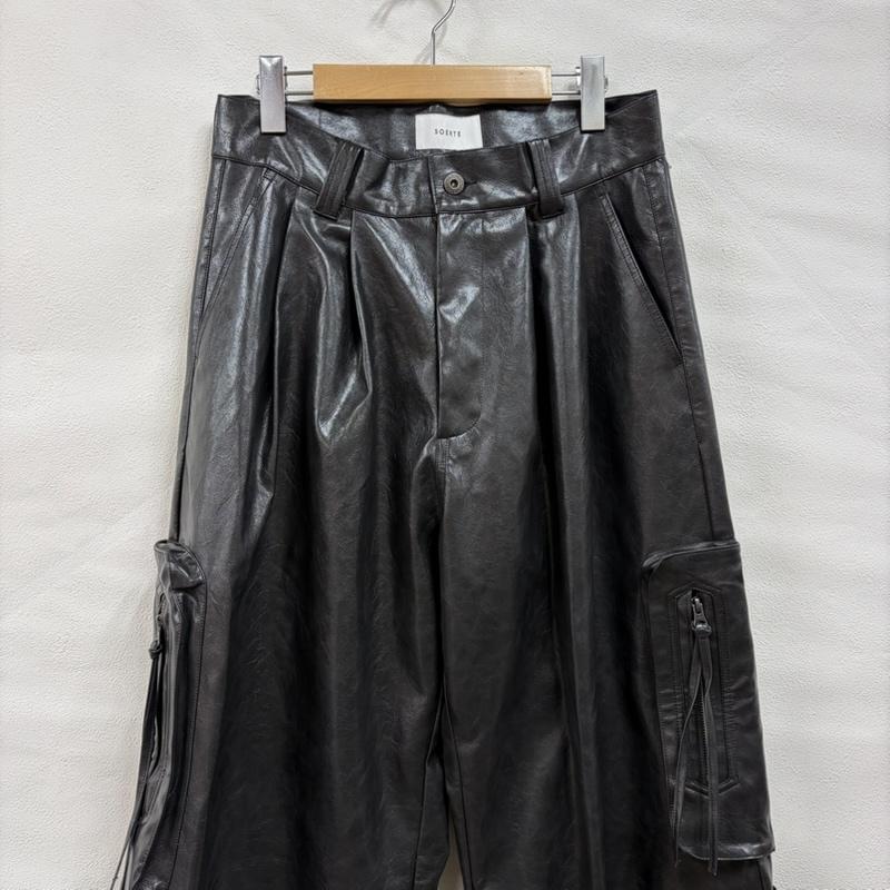 古着 USED パンツ ワークパンツ、ペインターパンツ soerte ソエルテ フェイクレザー ワイドカーゴパンツ 2 無地 黒 / ブラック / black メンズ USED 古着 中古 50167808