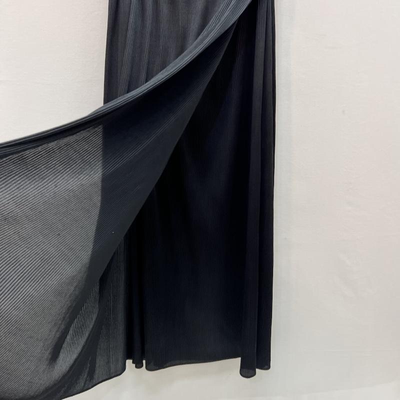 イッセイミヤケ ISSEY MIYAKE スカート ロングスカート プリーツデザイン ロングスカート IM12FG062 2 黒 / ブラック / black レディース USED 古着 中古 50167881