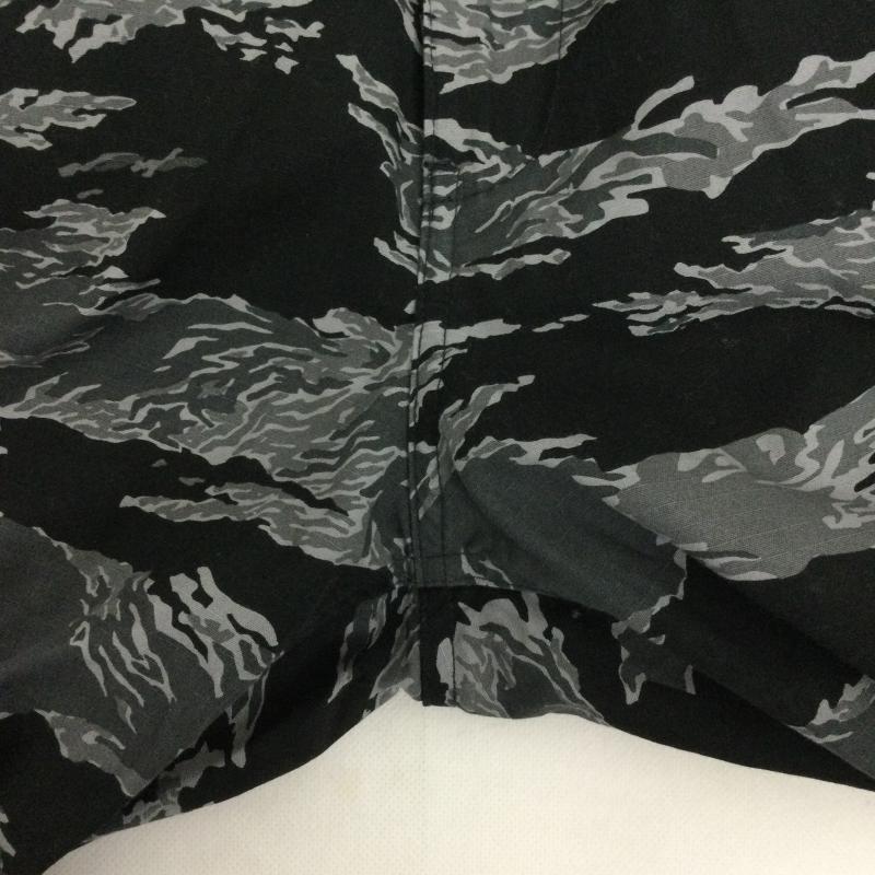 アベイシングエイプ A BATHING APE パンツ ワークパンツ、ペインターパンツ A BATHING APE タイガーカモ カーゴパンツ コットン カモフラ 001PTI701002F S カモフラージュ柄・迷彩 黒 / ブラック / black メンズ USED 古着 中古 50167942
