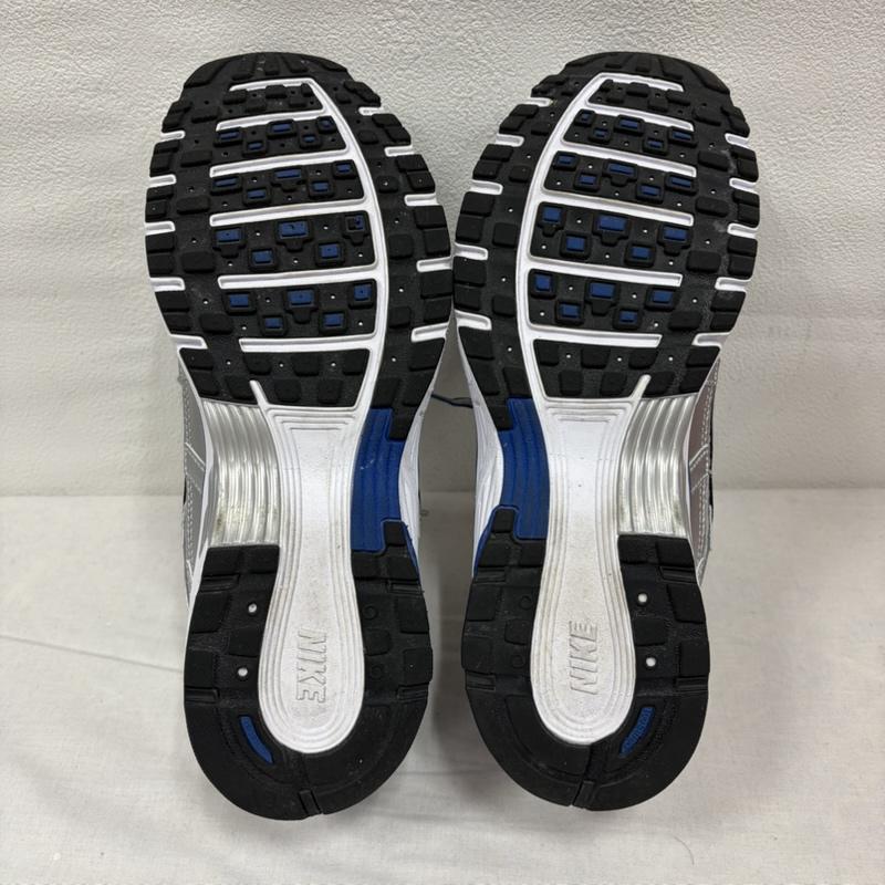 ナイキ NIKE スニーカー スニーカー P-6000 メタリック シルバー ローカット ロゴ メッシュ スニーカー 27.0cm ロゴ、文字 銀 / シルバー / silver color X 青 / ブルー / blue メンズ USED 古着 中古 50167945