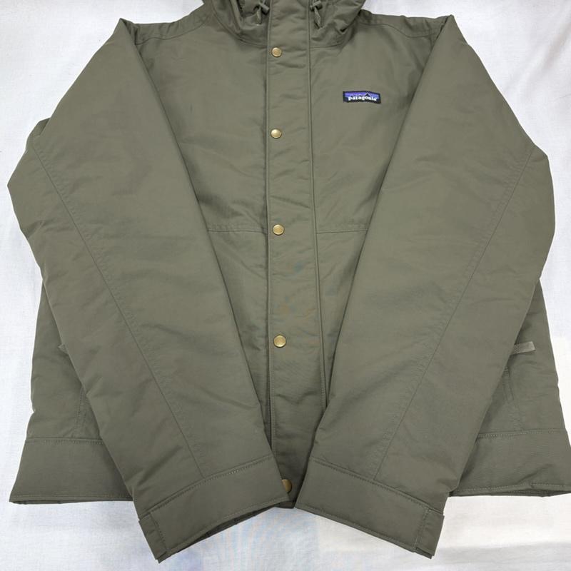 パタゴニア patagonia ジャケット、上着 ジャンパー、ブルゾン イスマスジャケット ナイロン マウンテンパーカー フード ジップアップ キルティングライナー S ワンポイント X ロゴ、文字 X 刺繍 カーキ / カーキ / khaki X オリーブグリーン / オリーブグリーン / メンズ USED 古着 中古 50168004
