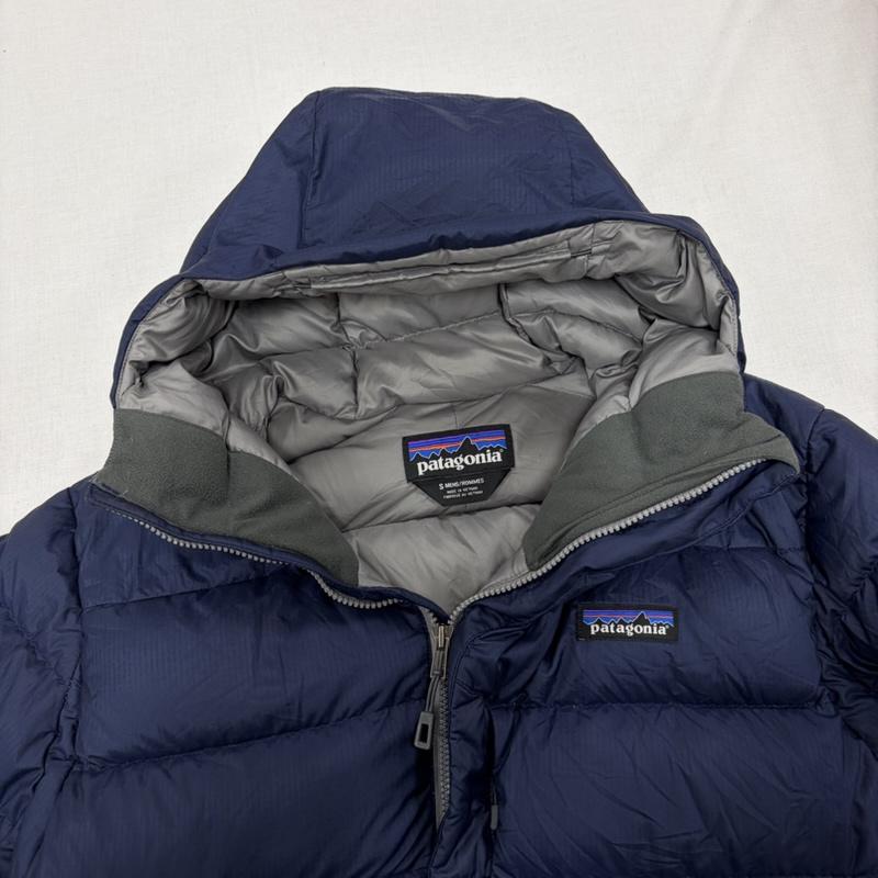 パタゴニア patagonia ジャケット、上着 ジャンパー、ブルゾン ハイロフト ダウン フーディー ジップアップ キルティング ナイロン ジャケット S ワンポイント X ロゴ、文字 X 刺繍 紺 / ネイビー / navy メンズ USED 古着 中古 50168006