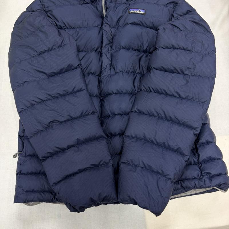 パタゴニア patagonia ジャケット、上着 ジャンパー、ブルゾン ハイロフト ダウン フーディー ジップアップ キルティング ナイロン ジャケット S ワンポイント X ロゴ、文字 X 刺繍 紺 / ネイビー / navy メンズ USED 古着 中古 50168006