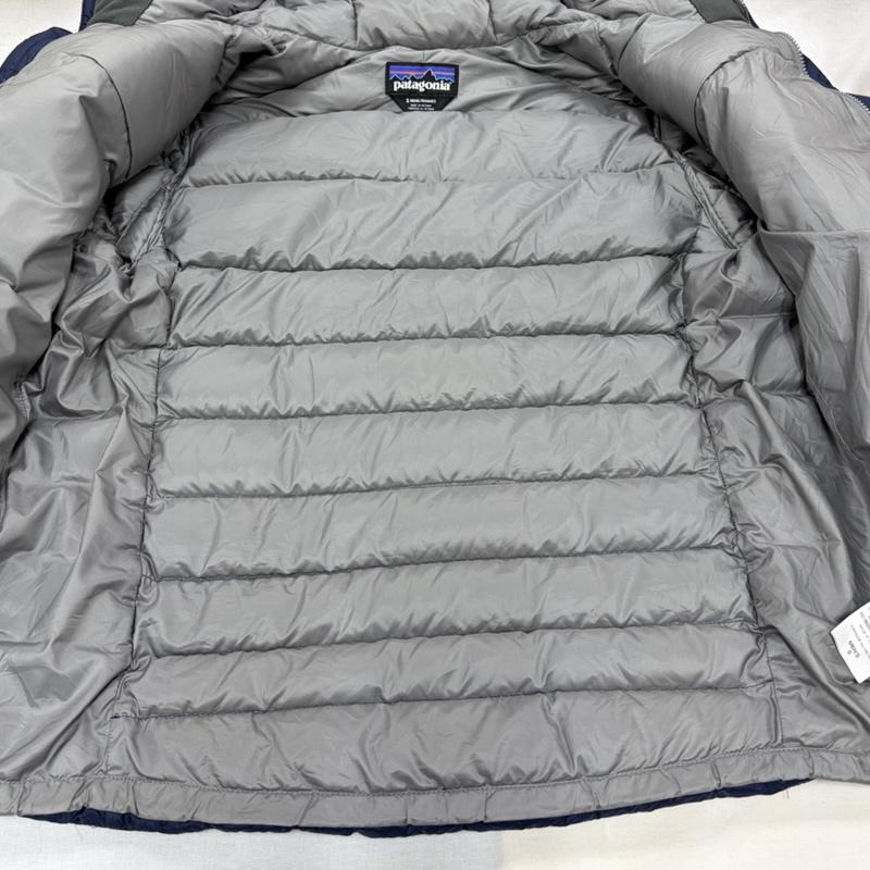 パタゴニア patagonia ジャケット、上着 ジャンパー、ブルゾン ハイロフト ダウン フーディー ジップアップ キルティング ナイロン ジャケット S ワンポイント X ロゴ、文字 X 刺繍 紺 / ネイビー / navy メンズ USED 古着 中古 50168006