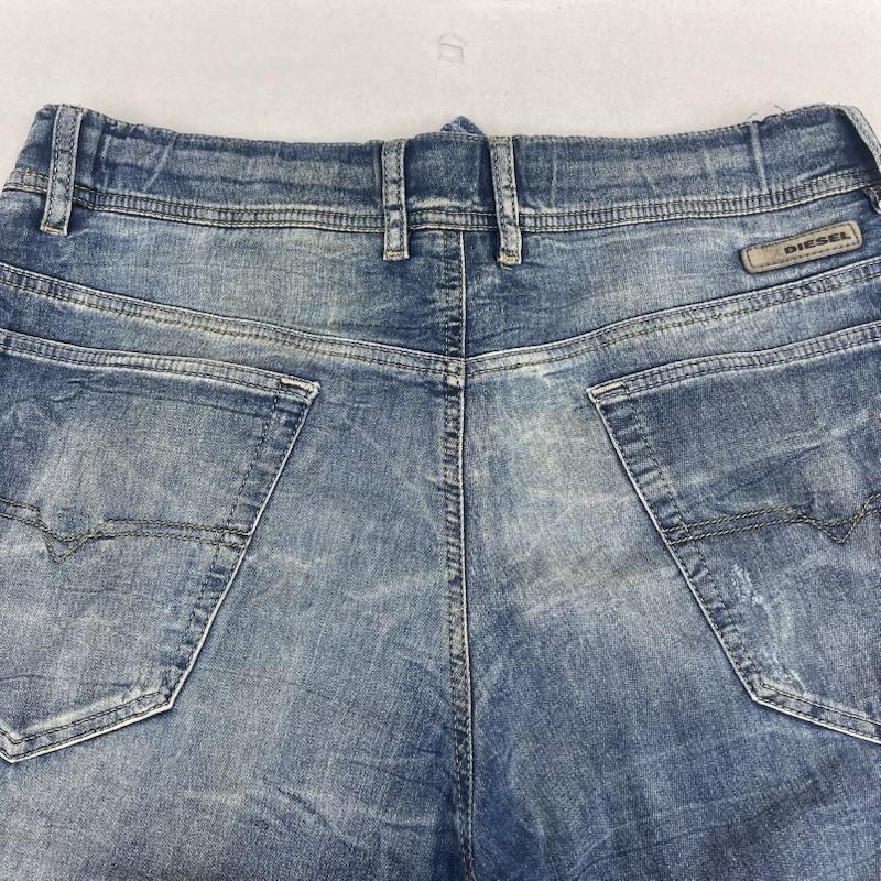 ディーゼル DIESEL パンツ デニム、ジーンズ JOGG JEANS NARROT ヴィンテージ加工 デニム パンツ ジーンズ 30インチ インディゴ / インディゴ / Indigo メンズ USED 古着 中古 50168023