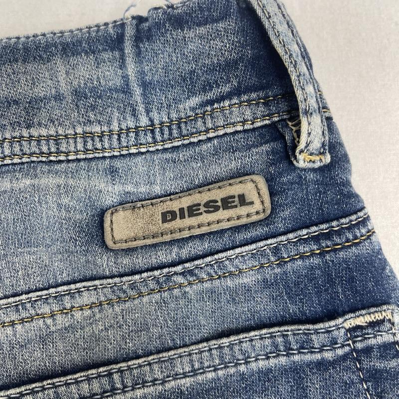 ディーゼル DIESEL パンツ デニム、ジーンズ JOGG JEANS NARROT ヴィンテージ加工 デニム パンツ ジーンズ 30インチ インディゴ / インディゴ / Indigo メンズ USED 古着 中古 50168023