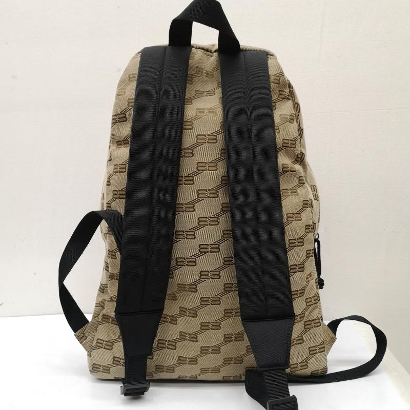 バレンシアガ BALENCIAGA リュックサック、デイパック リュックサック、デイバッグ BB シグネチャー ロゴ バックパック リュック - ベージュ / ベージュ / beige メンズ USED 古着 中古 50168104