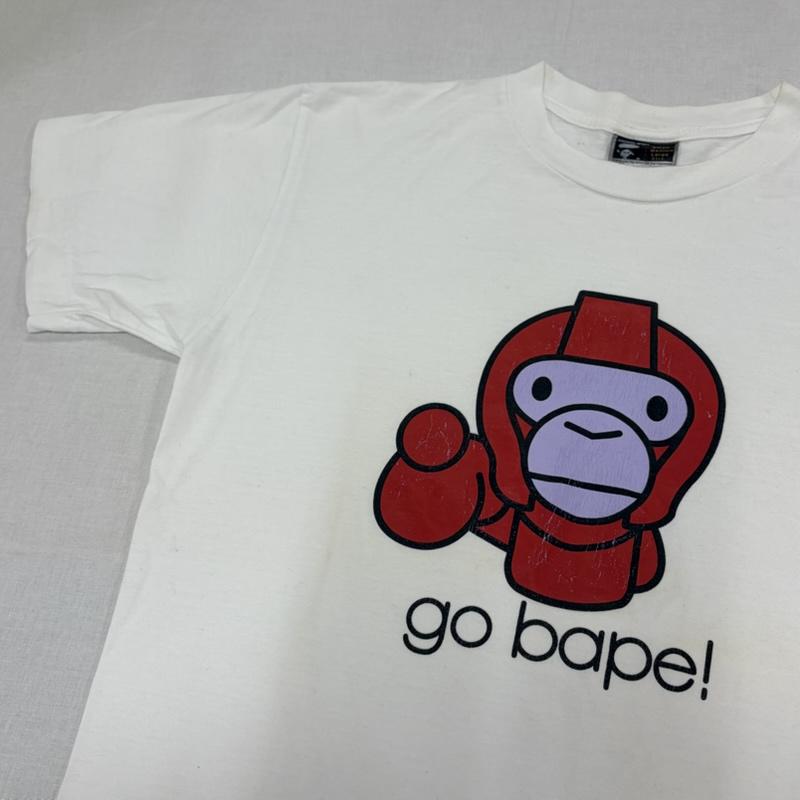 アベイシングエイプ A BATHING APE Tシャツ 半袖 90s go bape ロゴ プリント 半袖 Tシャツ MILO ヴィンテージ L プリント X ロゴ、文字 X キャラクター 白 / ホワイト / white X 赤 / レッド / red X 黒 / ブラック / black メンズ USED 古着 中古 50168238