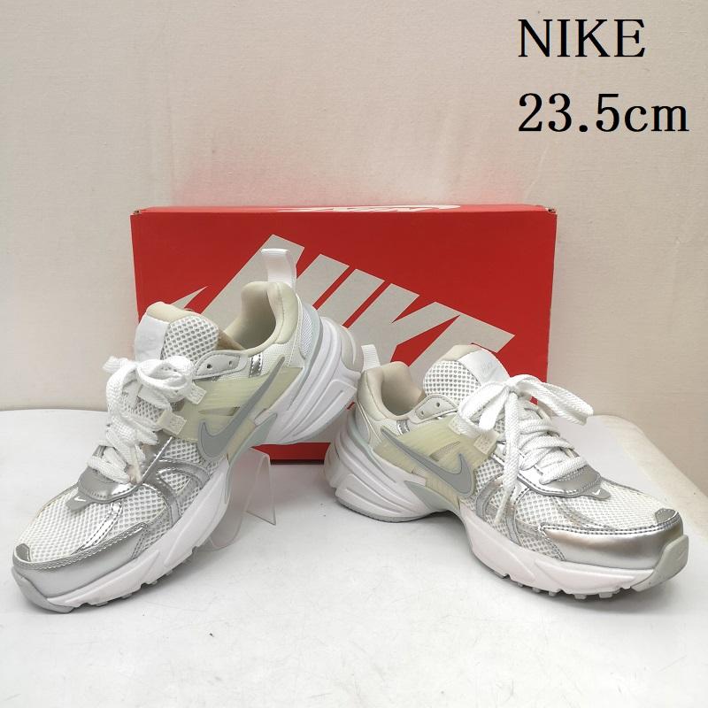 ナイキ NIKE スニーカー スニーカー FD0736-104 W V2K RUN スニーカー 23.5cm 白 / ホワイト / white レディース USED 古着 中古 50168356
