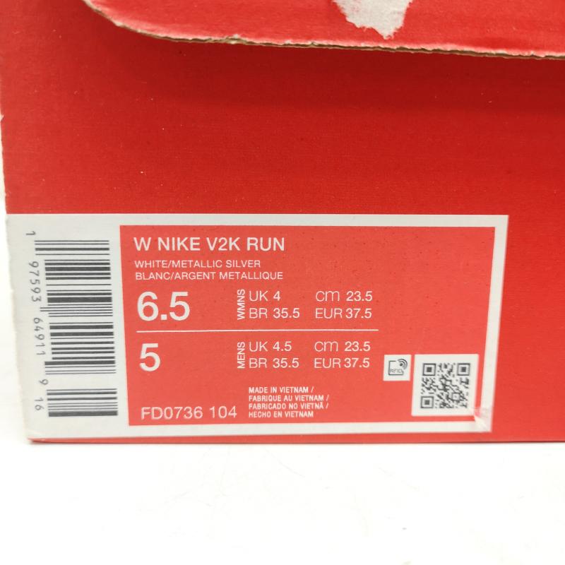 ナイキ NIKE スニーカー スニーカー FD0736-104 W V2K RUN スニーカー 23.5cm 白 / ホワイト / white レディース USED 古着 中古 50168356