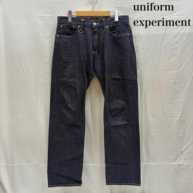 ユニフォームエクスペリメント uniform experiment パンツ デニム、ジーンズ セルビッチ 赤耳 レザーパッチ ジッパーフライ ストレート デニムパンツ 2 メンズ USED 古着 中古 50168504