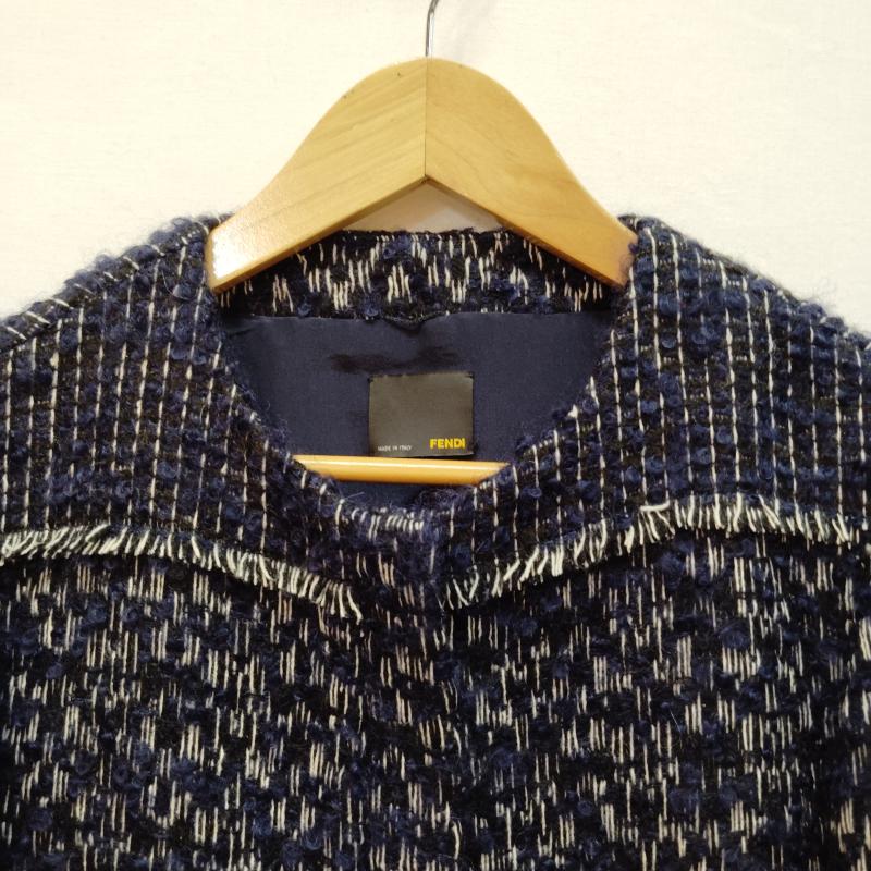 フェンディ FENDI ジャケット、上着 ジャケット、ブレザー ノーカラー ジャケット ミックス ツイード フリンジ 40 紺 / ネイビー / navy X 白 / ホワイト / white レディース USED 古着 中古 50168611