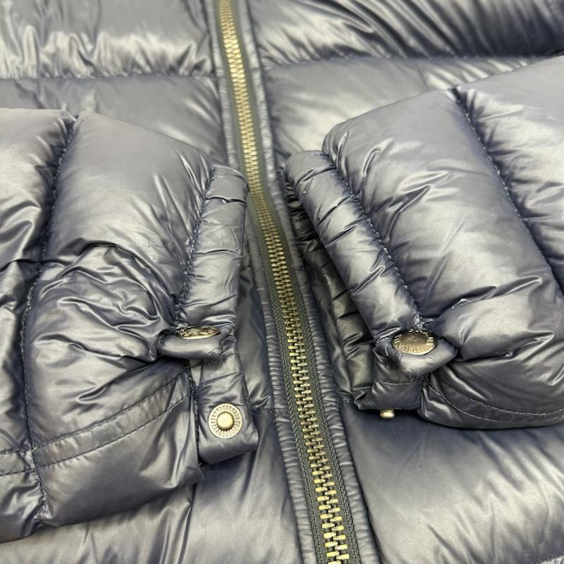プラダ PRADA ジャケット、上着 ダウンジャケット トライアングル ロゴ ダウン ジャケット SGA654 R142 AR0 - 紺 / ネイビー / navy メンズ USED 古着 中古 50168615