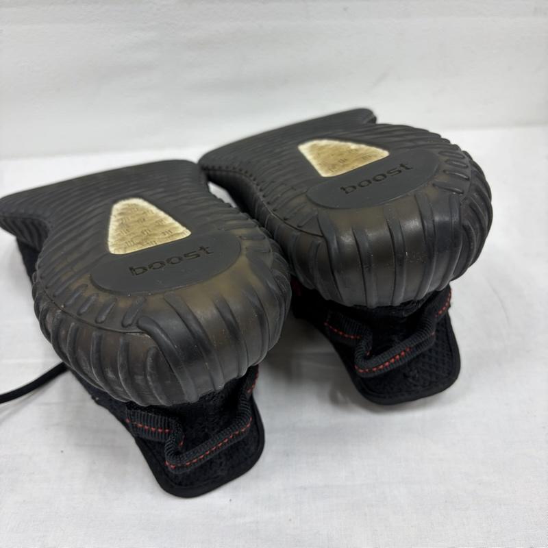 イージー YEEZY スニーカー スニーカー adidas Boost 350 V2 イージーブースト CP9652 ローカット スニーカー 26.0cm ロゴ、文字 黒 / ブラック / black X 赤 / レッド / red メンズ USED 古着 中古 50168658