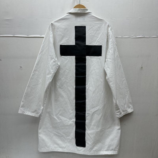 ブラックコムデギャルソン BLACK COMME des GARCONS コート コート一般 22SS ビッグクロス エンジニアード コート 1I-C006 L 白 / ホワイト / white メンズ USED 古着 中古 50168681