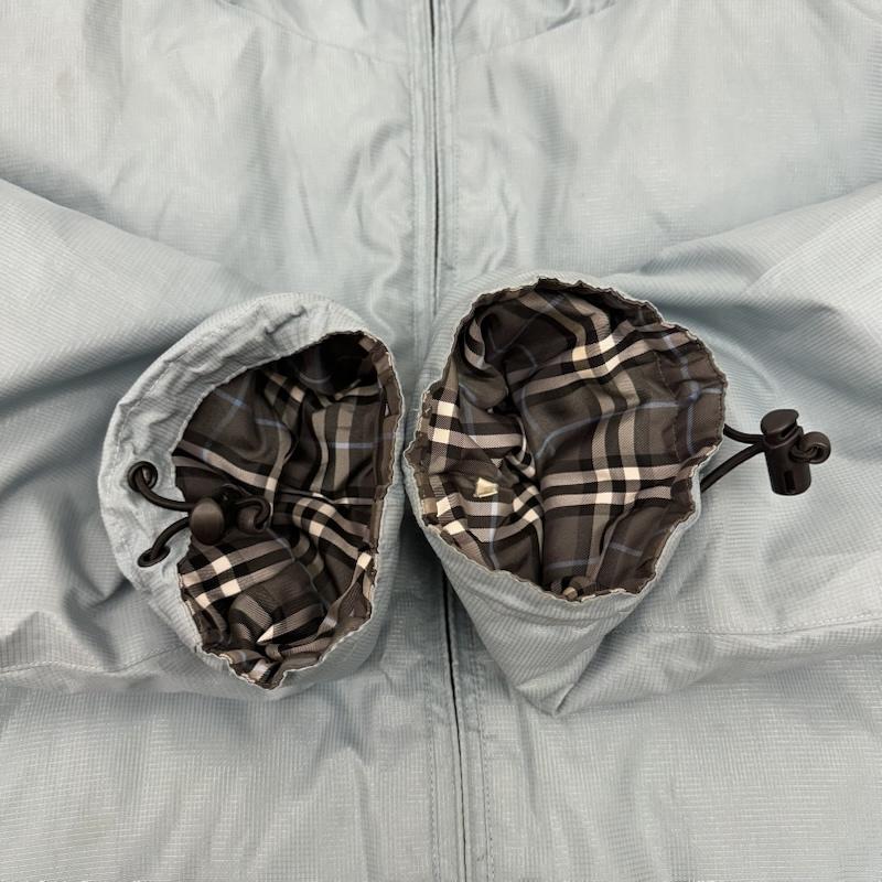 バーバリーブラックレーベル BURBERRY BLACK LABEL ジャケット、上着 ダウンジャケット 裏地 チェック ナイロン ダウン ジャケット BMP82-318-22 M 水色 / ライトブルー / メンズ USED 古着 中古 50168693