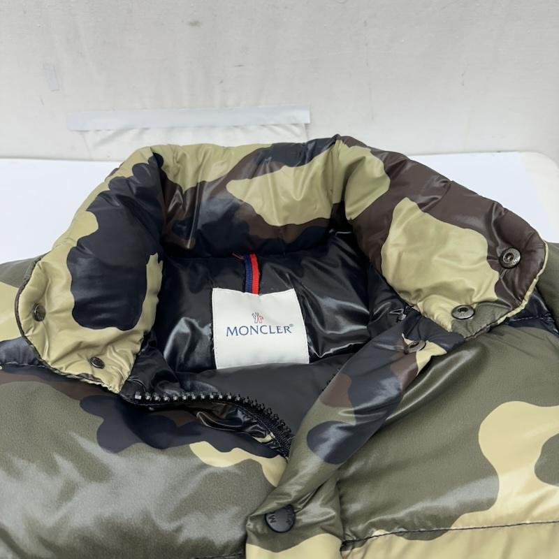 モンクレール MONCLER ジャケット、上着 ダウンジャケット カモフラ エベレスト ダウン ジャケット Z7HJ820 41310 50 68950 0 マルチカラー / マルチカラー / multicolor メンズ USED 古着 中古 50168715