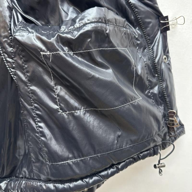 モンクレール MONCLER ジャケット、上着 ダウンジャケット ROD フード ファー ダウン ジャケット 0 黒 / ブラック / black メンズ USED 古着 中古 50168717