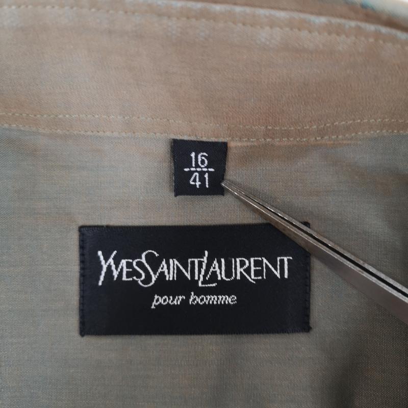 イヴサンローラン Yves Saint Laurent シャツ、ブラウス 長袖 ワンポイント ロゴ 刺繡 長袖 ドレス シャツ - カーキ / カーキ / khaki メンズ USED 古着 中古 50168721