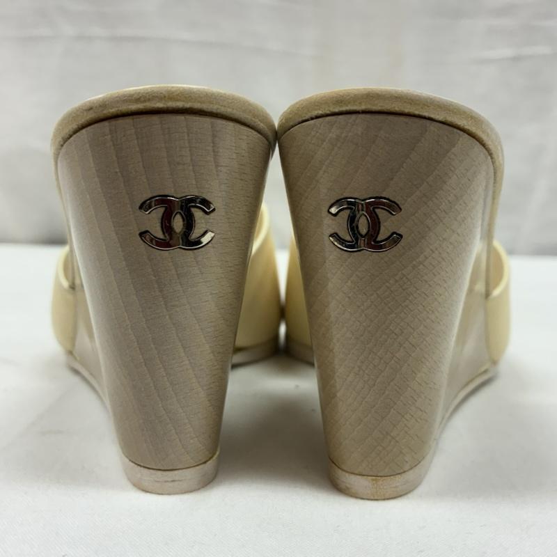 シャネル CHANEL ミュール ミュール ココマーク レザー ウッド ウェッジソール オープントゥ ミュール 21.5cm レディース USED 古着 中古 50168737