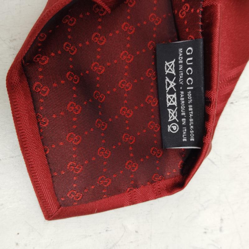グッチ GUCCI ネクタイ ネクタイ シルク ネクタイ GG ロゴ 斜め ストライプ FREE えんじ / ワインレッド / dark red メンズ USED 古着 中古 50168756